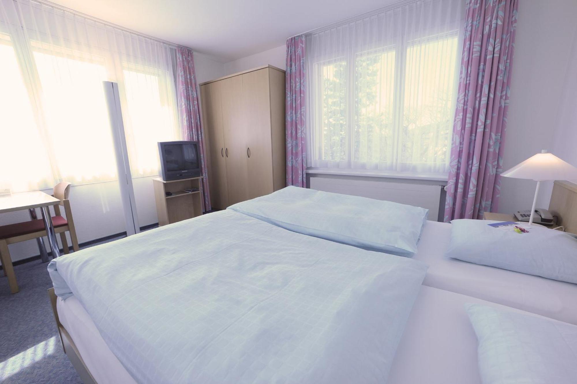 Hotel Laendli Oberägeri Habitación foto